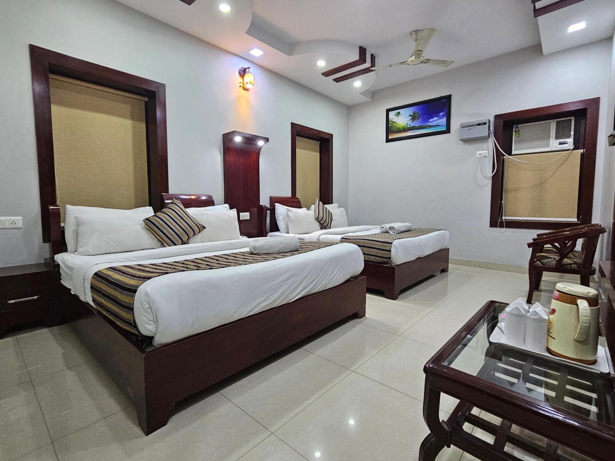 Hotel Krishna Ji Haridwār Exterior foto